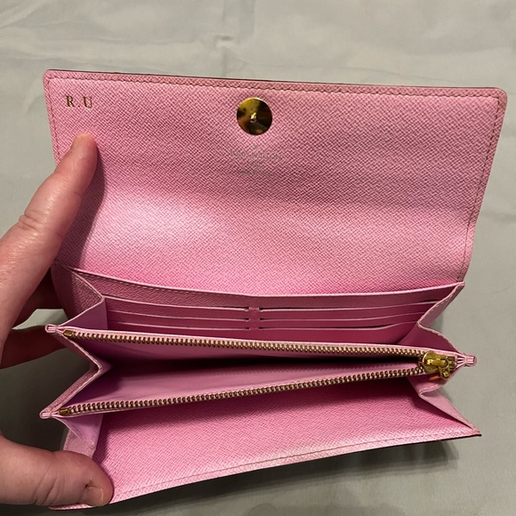 Louis Vuitton Wallet - Picture 4 of 5